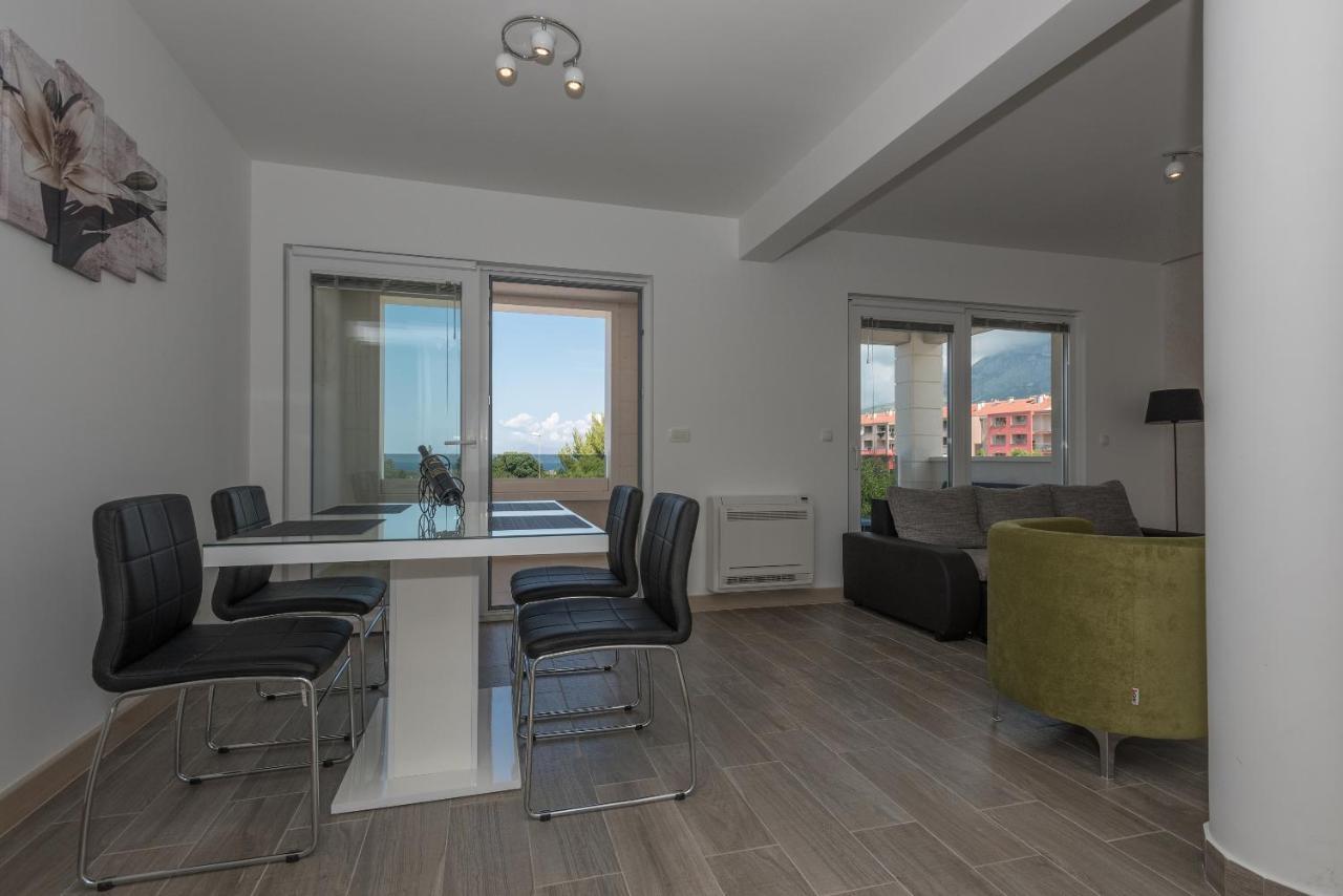 Apartments Villa Hadria Makarska Extérieur photo